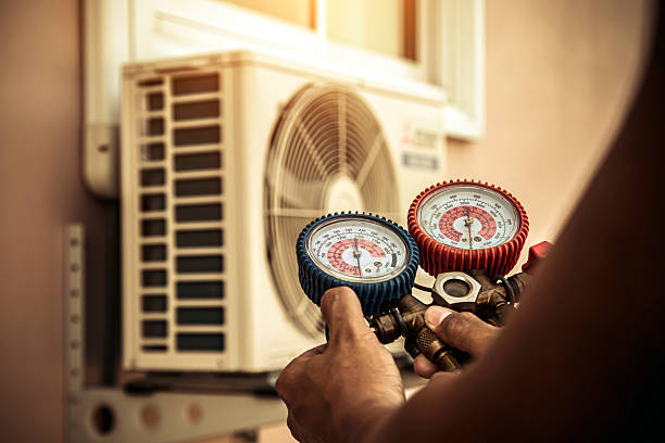 Professional Hvac technician working in Gosport, IN